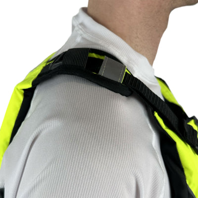 MULTIFLEX FRONT-ZIP PFD WITH A FREE PHONE CASE